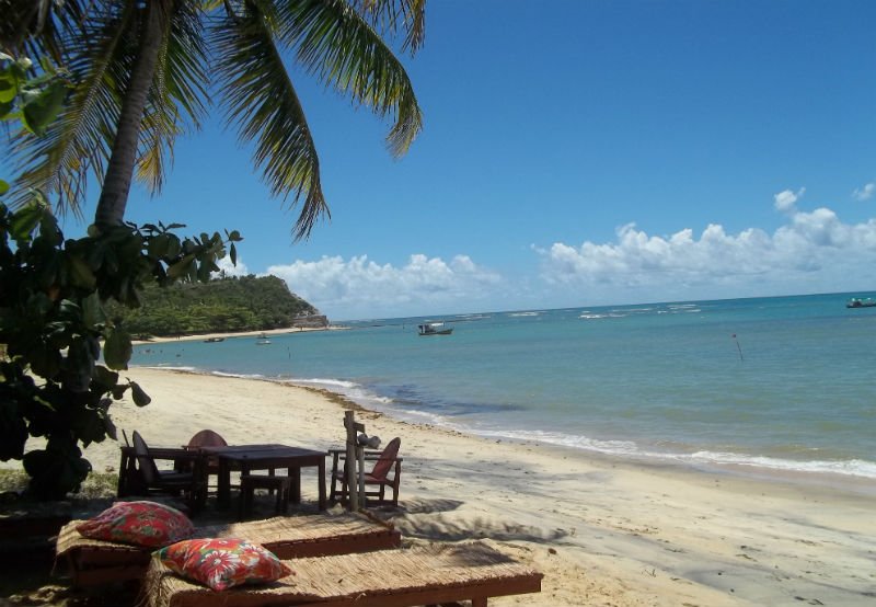 Praia do Espelho es espectacular en el turismo en Brasil - Viajar a Brasil Reposeras 800