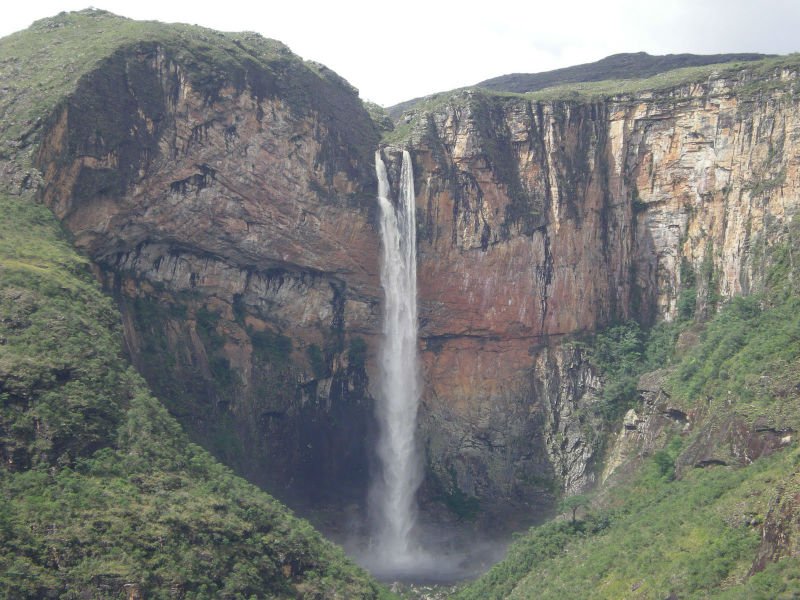Cachoeira do Tabuleiro - Turismo en Brasil - Viajar a Brasil