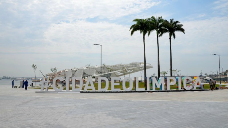 Nova Praca Maua es reabierta en Rio de Janeiro